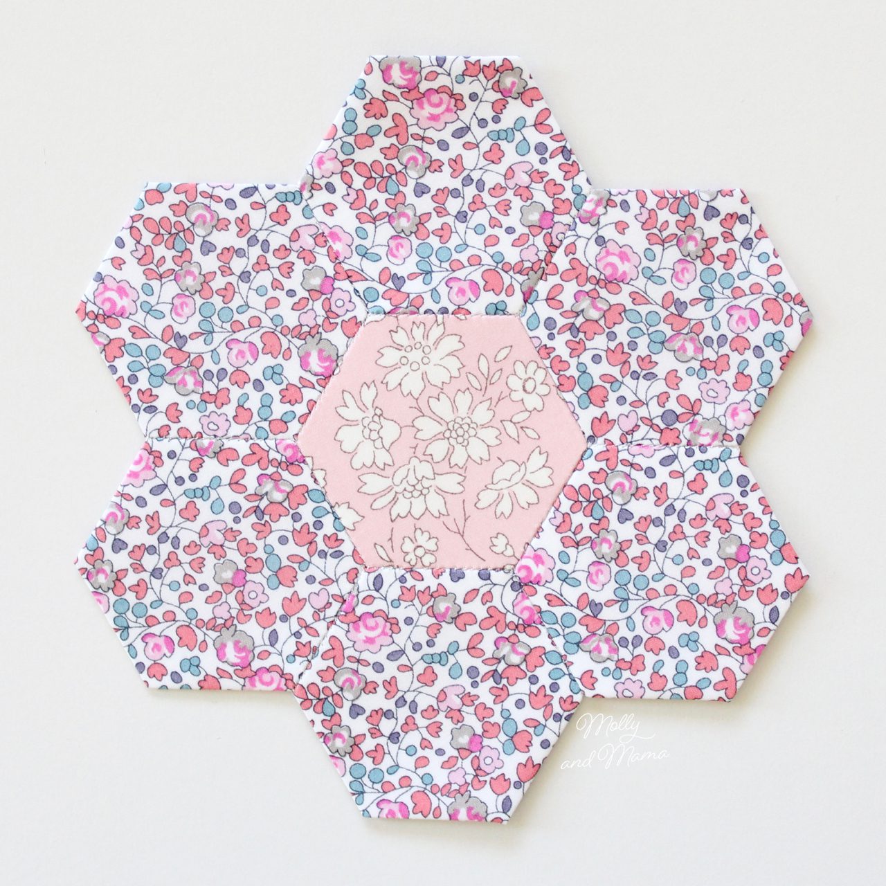 Beginner English Paper Piecing Hexagon Tutorial