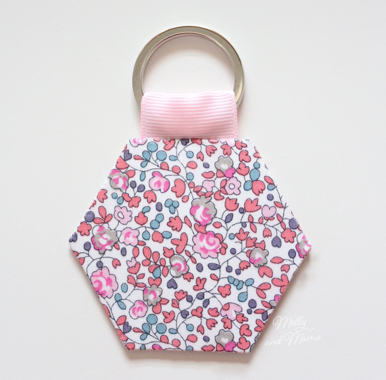 Simple Hexie Keyring Tutorial - Molly and Mama