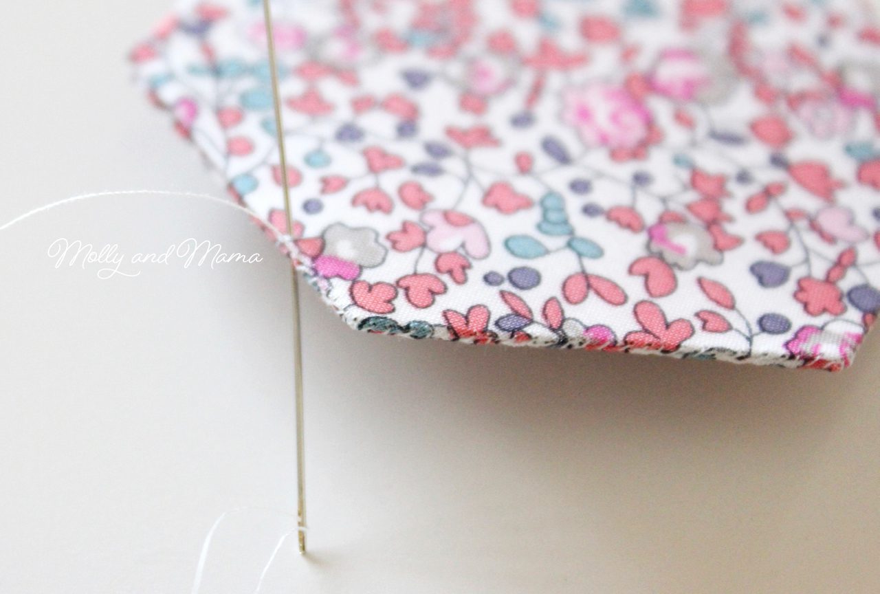 How To Sew Hexies - An English Paper Piecing Tutorial - Molly and Mama