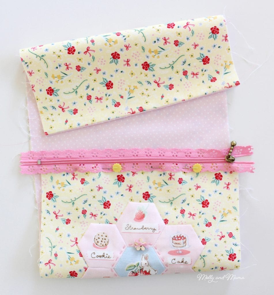 Make a Lace Zipper Pouch with a Hexagon Flower - Molly and Mama