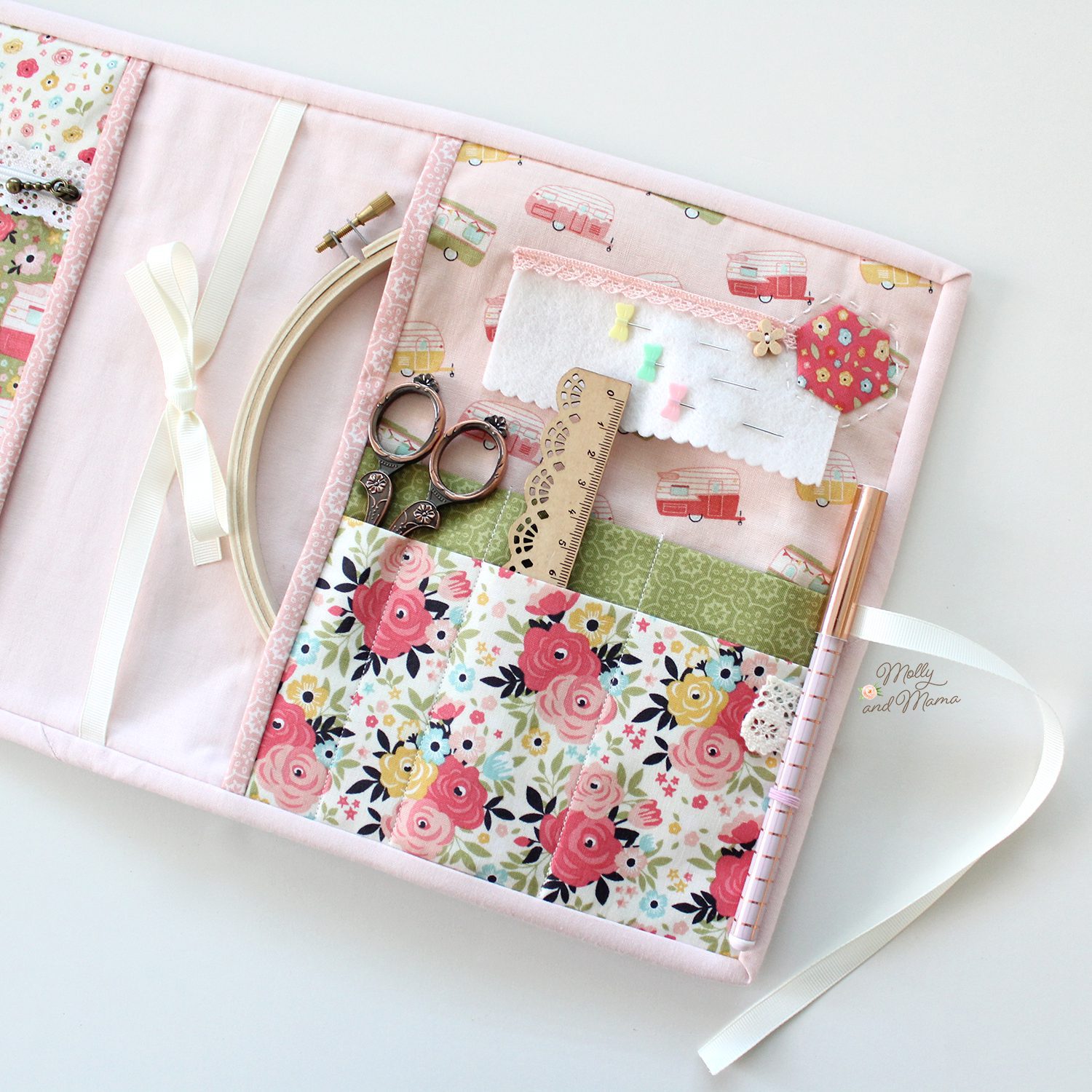 A Simple Sewing Folder in Cute Camper Fabric - Molly and Mama