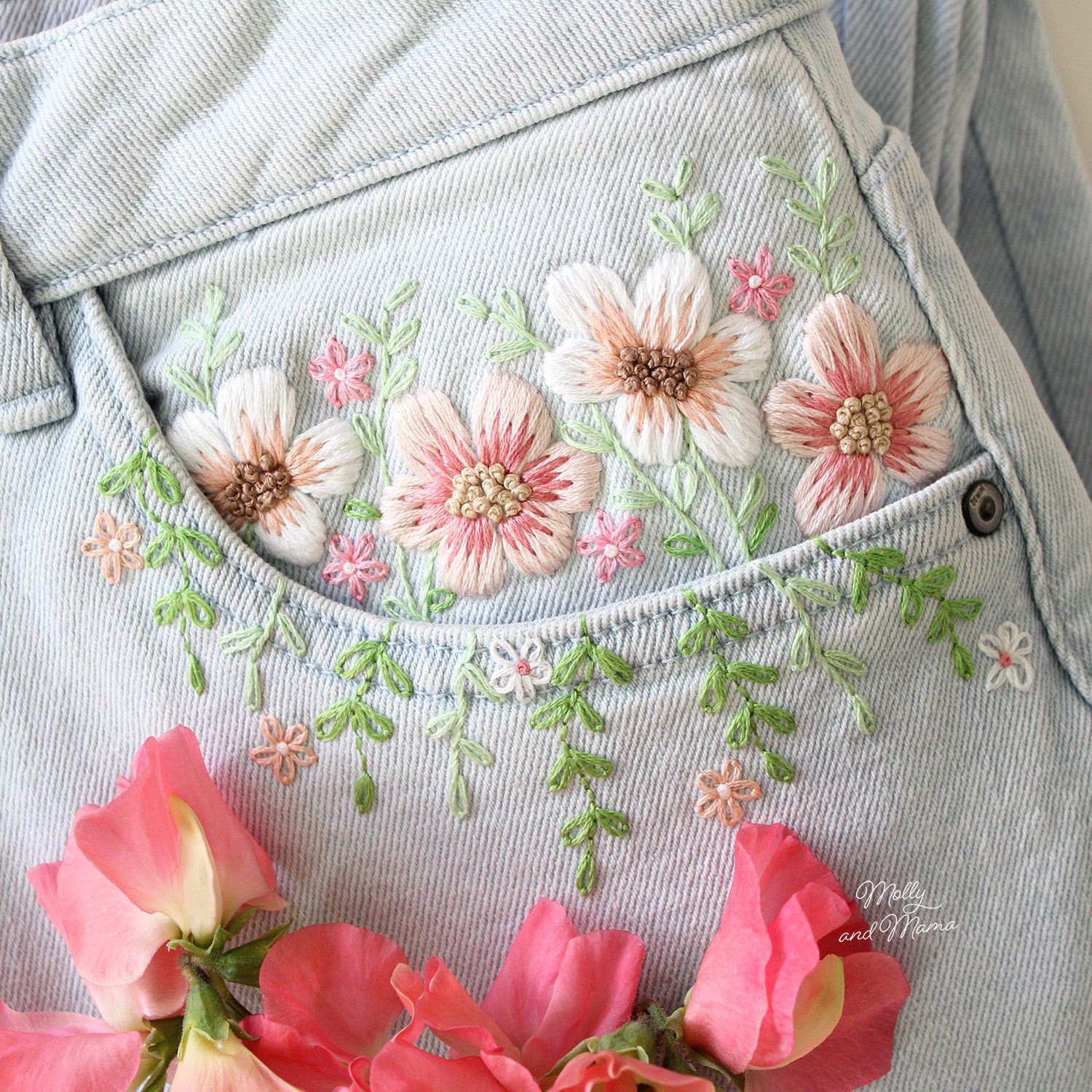 Embroidery on Jeans: beautiful flowers to diy your wardrobe